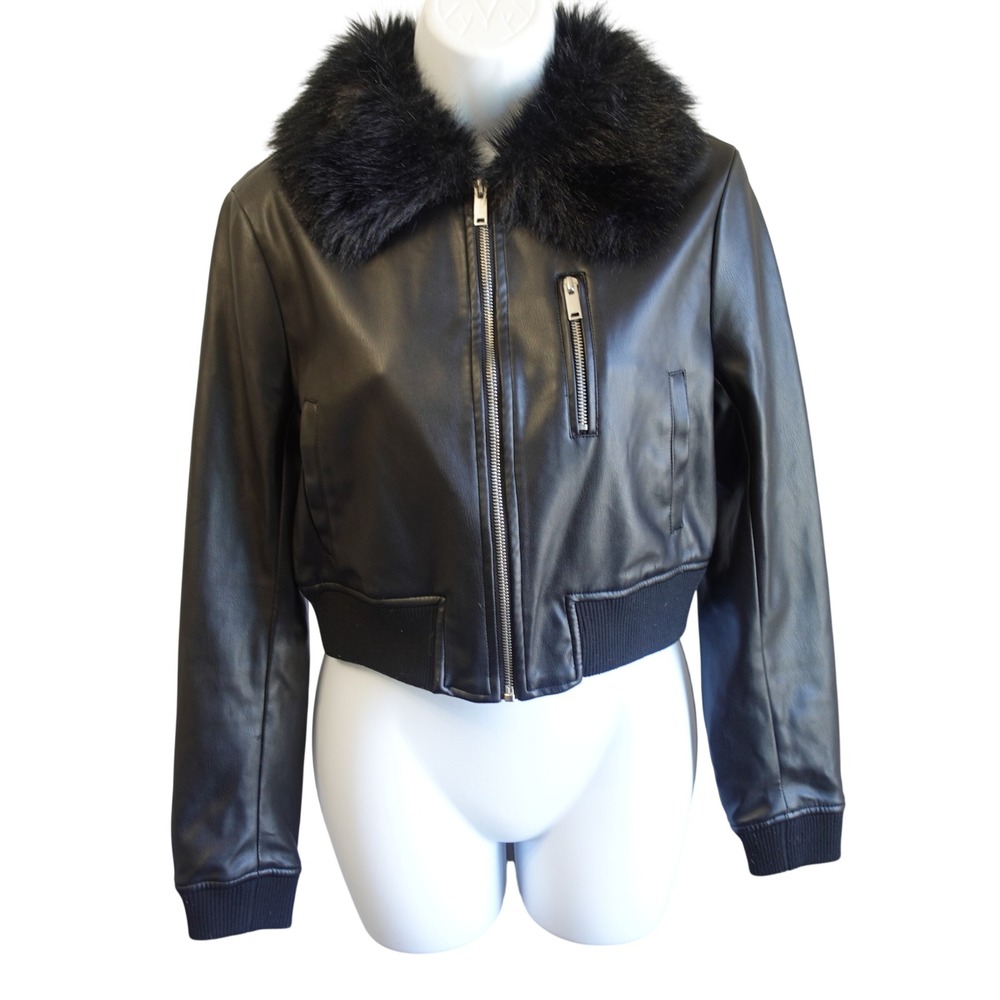 Forever 21 Y2K Black Faux Leather Bomber Jacket with Fur Collar Size Small Vtg‎